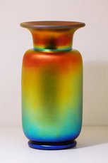 Vase aus Myra-Glas nach einem Werksentwurf der WMF aus der Zeit um 1927.