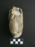 Siebenlinden 3-5, Aufeinanderpassende Artefakte eines Werkstücks aus Jurahornstein, Beuronien C.