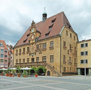Rathäuser: Spätrenaissancefassade des Rathauses in Heilbronn, nach dem Krieg rekonstruiert