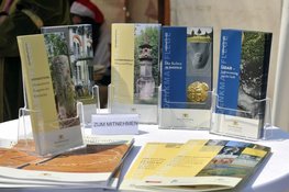 Auswahl an Flyern und Broschüren des Landesamtes für Denkmalpflege