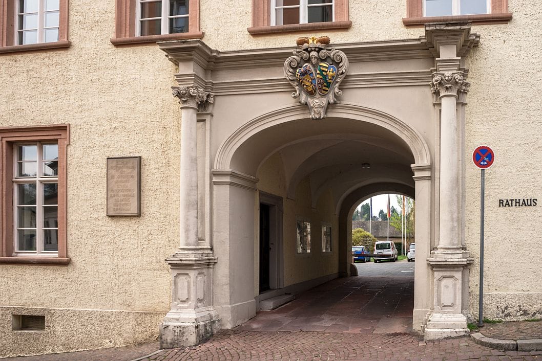 Das Baden-Badener Rathaus im ehemaligen Jesuitenkolleg
