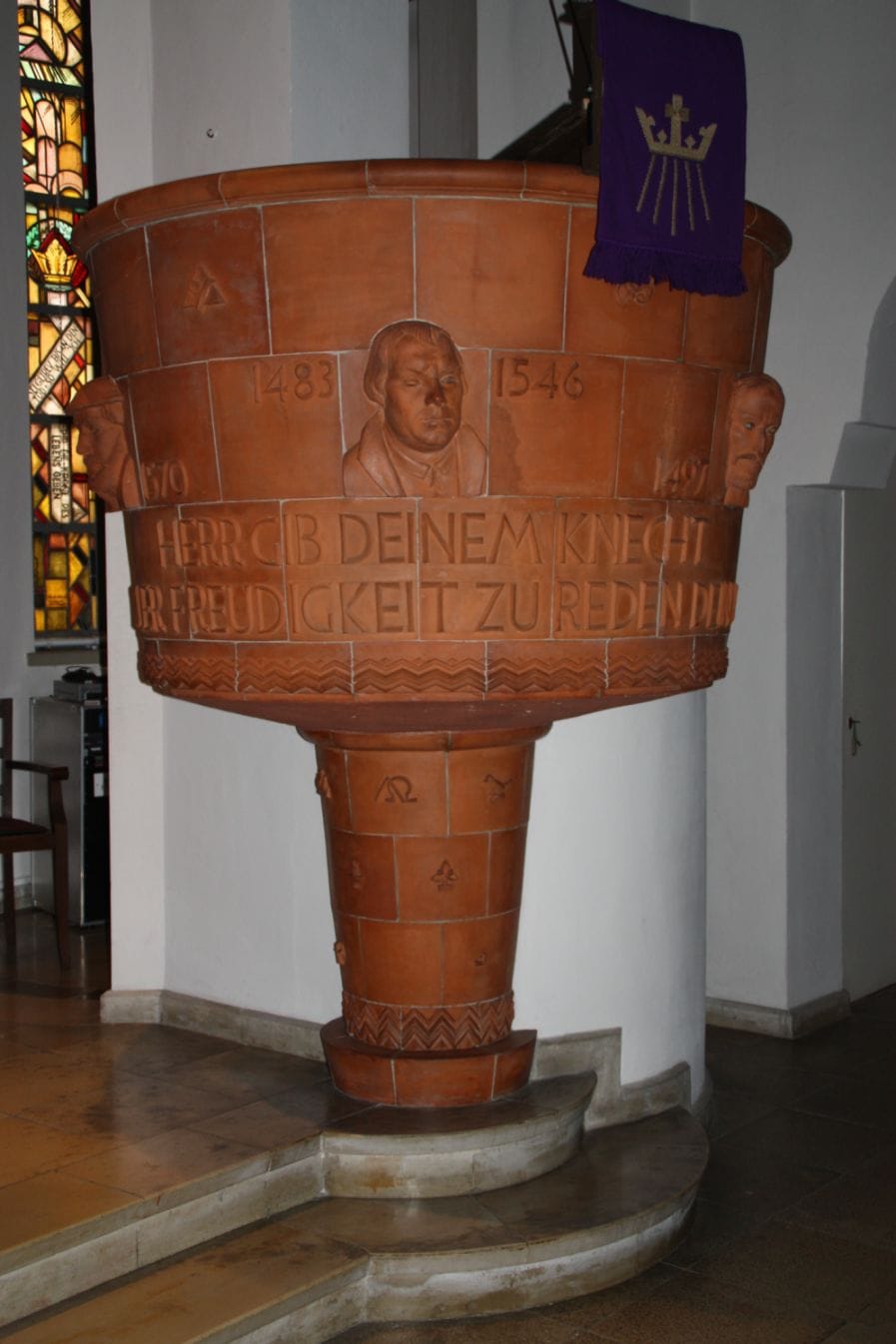 Die Terrakottareliefs der Reformatoren an der Kanzel in Gerhausen